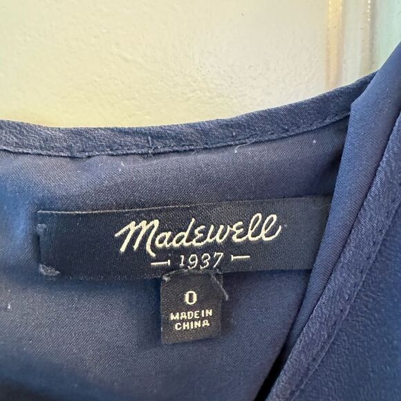 🌞 Madewell 100% silk Spaghetti Strap Navy Blue Dress- size 0 - Picture 2 of 3